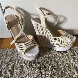 Bebe wedges